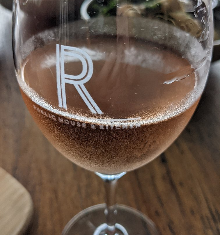 Robertson Public House主图