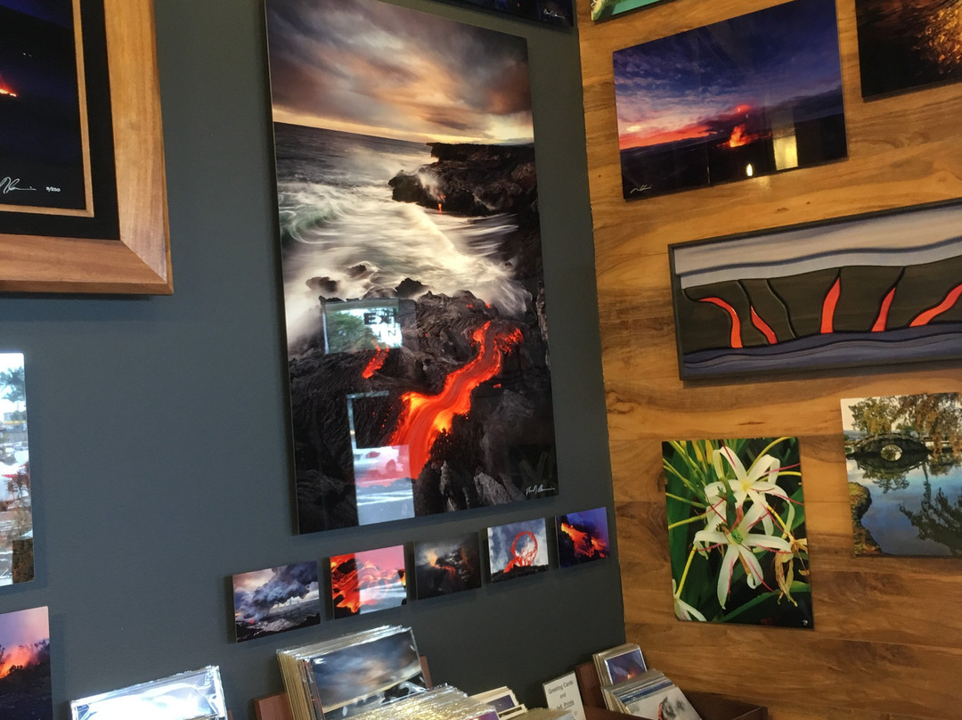 Extreme Exposure Fine Art Gallery-希洛必去景点