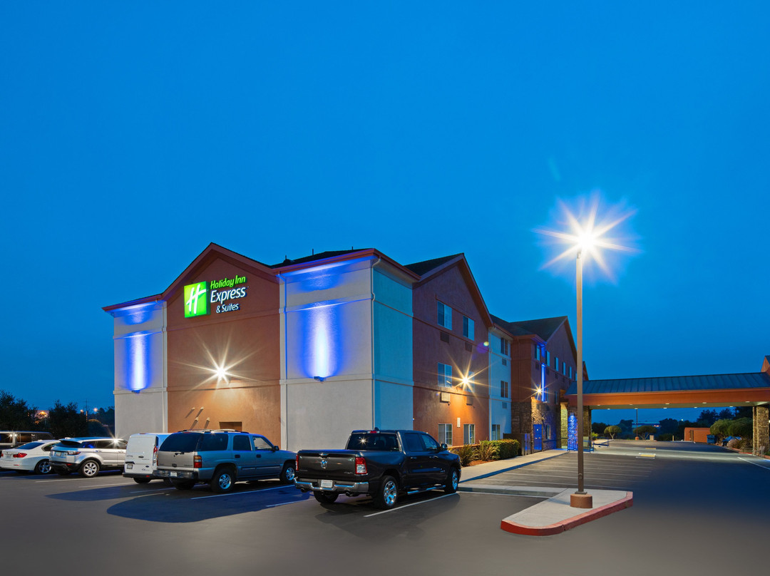 Holiday Inn Express & Suites Watsonville By IHG主图