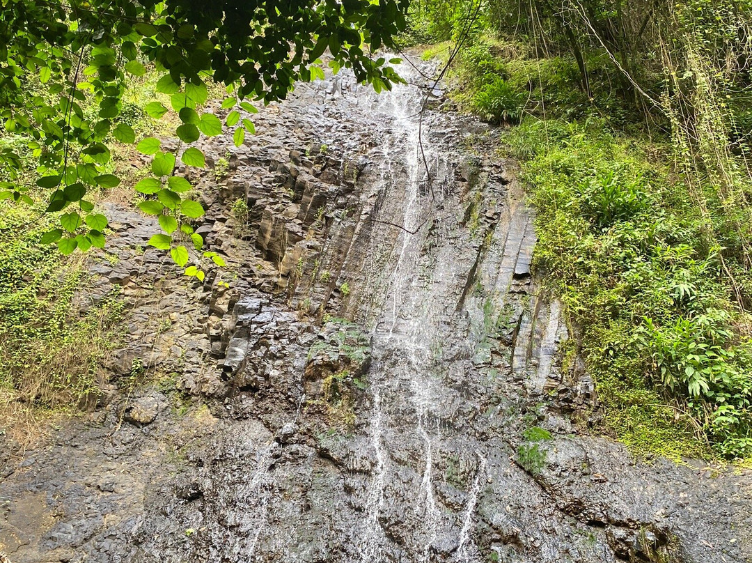 Cascade Trou Lambè景点图片