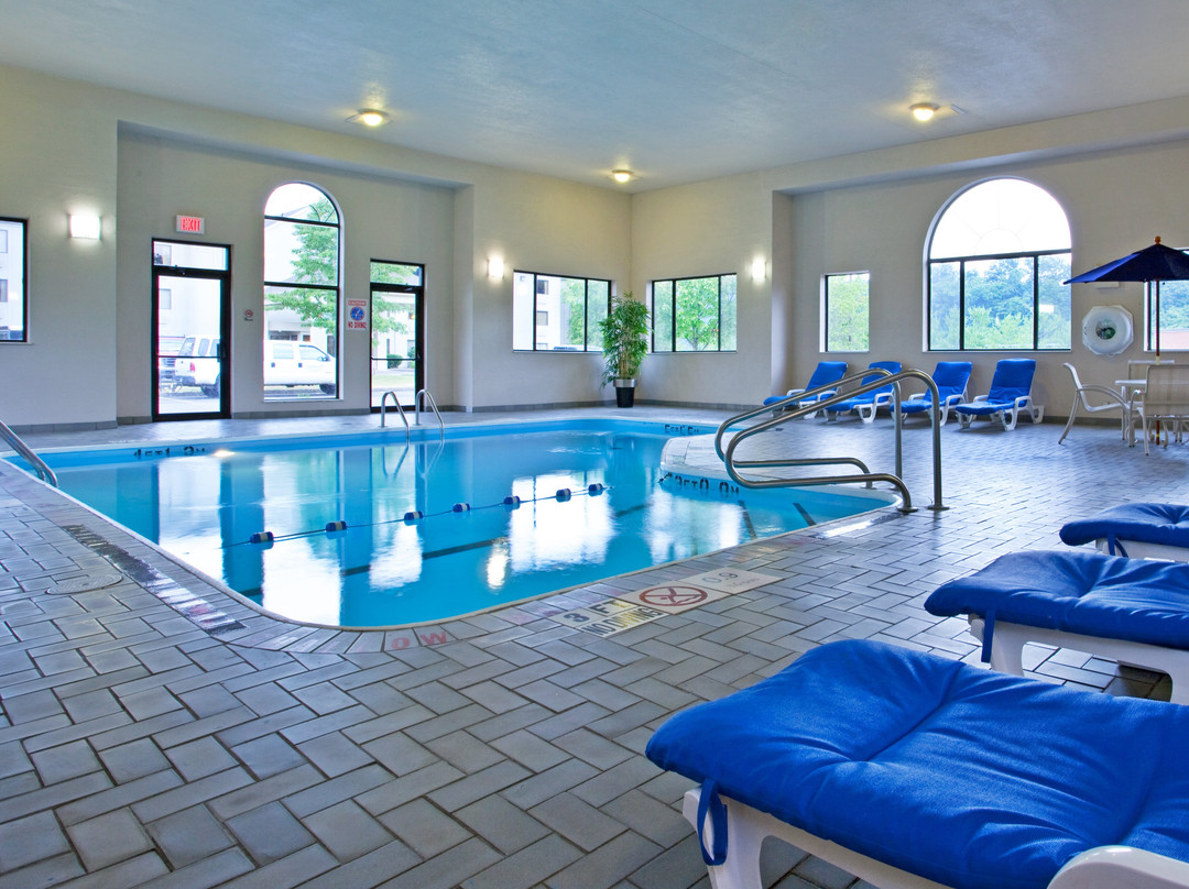 Holiday Inn Express Pittsburgh-north (harmarville) By IHG主图