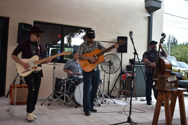 Tarpon Springs Distillery-塔彭斯普林斯必去景点