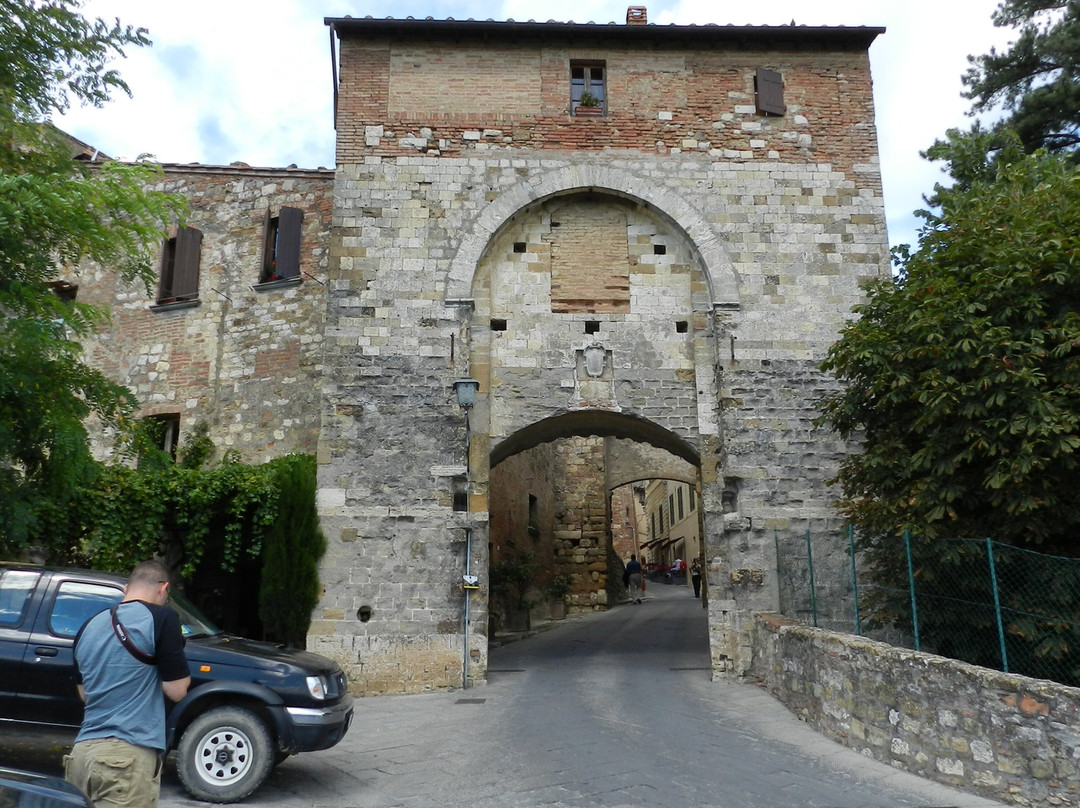 Porta delle Farine-蒙特普尔恰诺必去景点