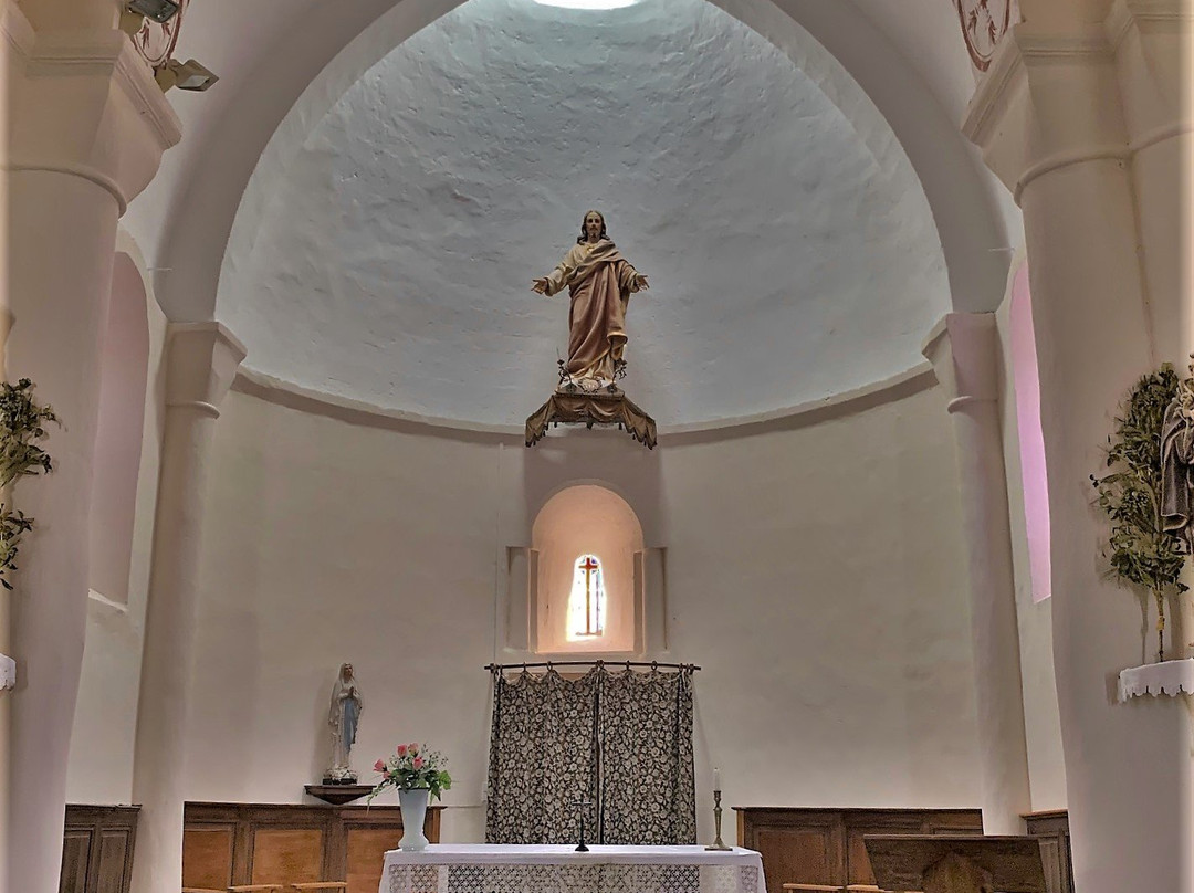 Église paroissiale de l’Exaltation de-la-Sainte-Croix景点图片