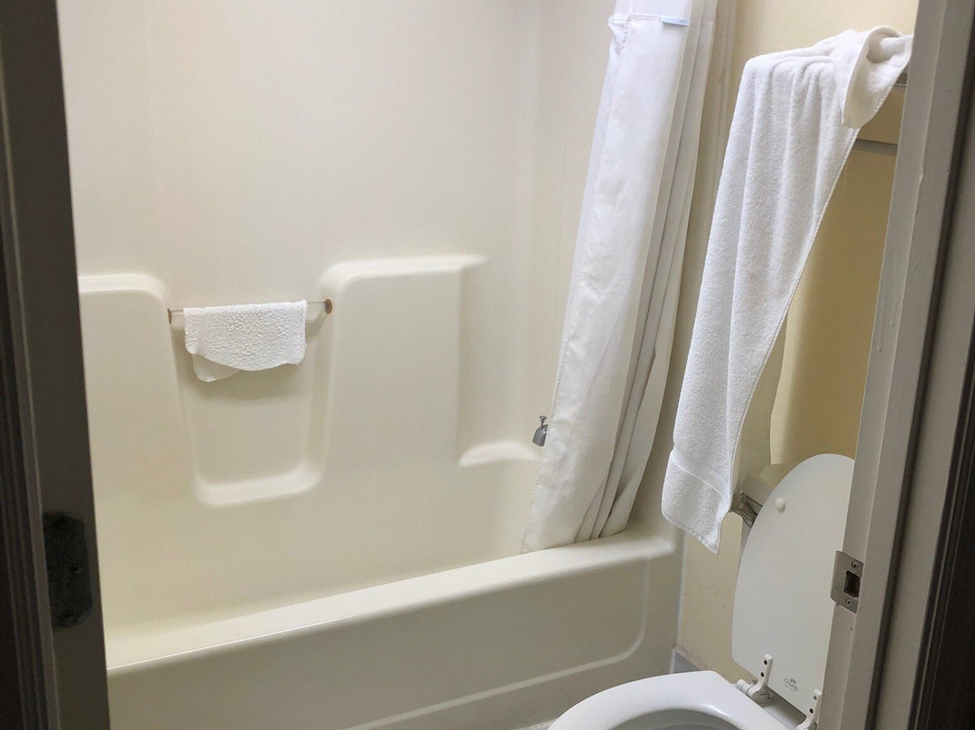 Ramada by Wyndham Pelham主图