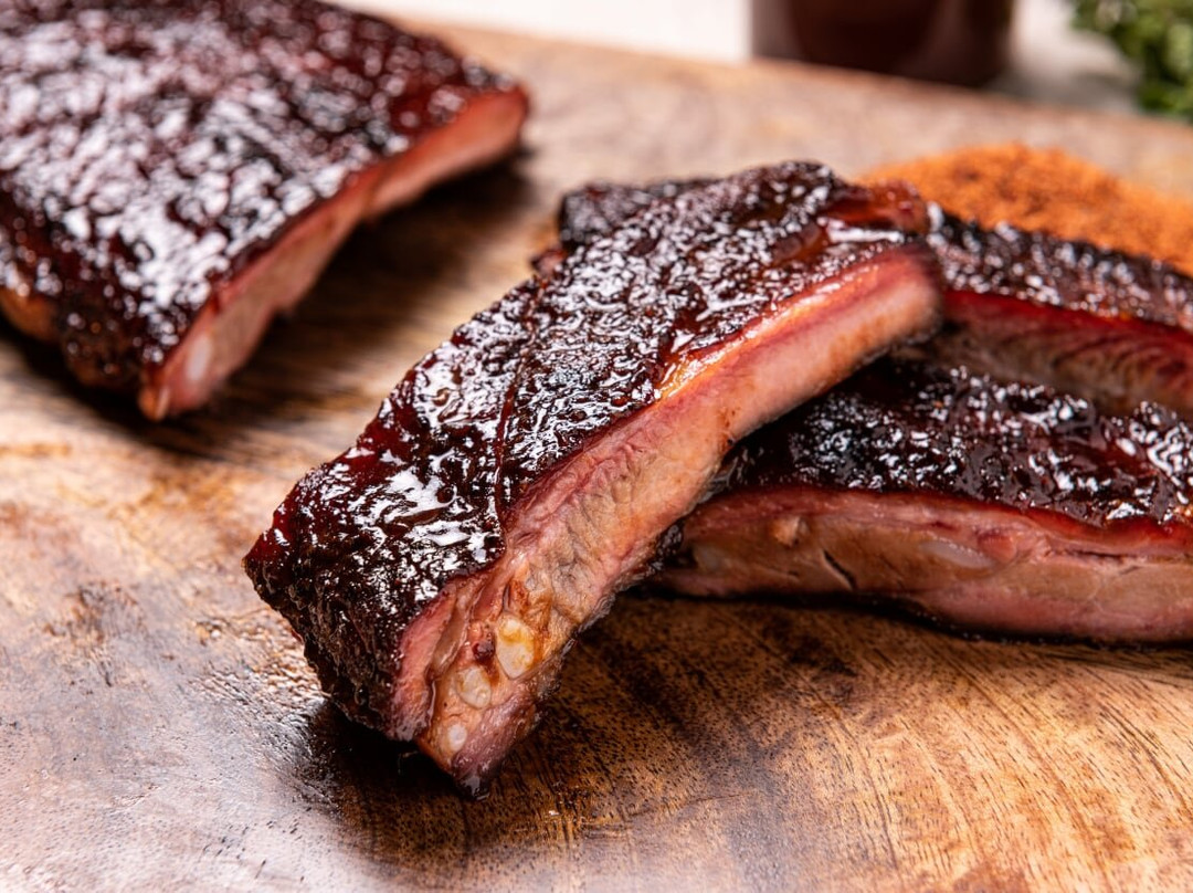 利佛摩餐馆和美食-Sauced BBQ & Spirits