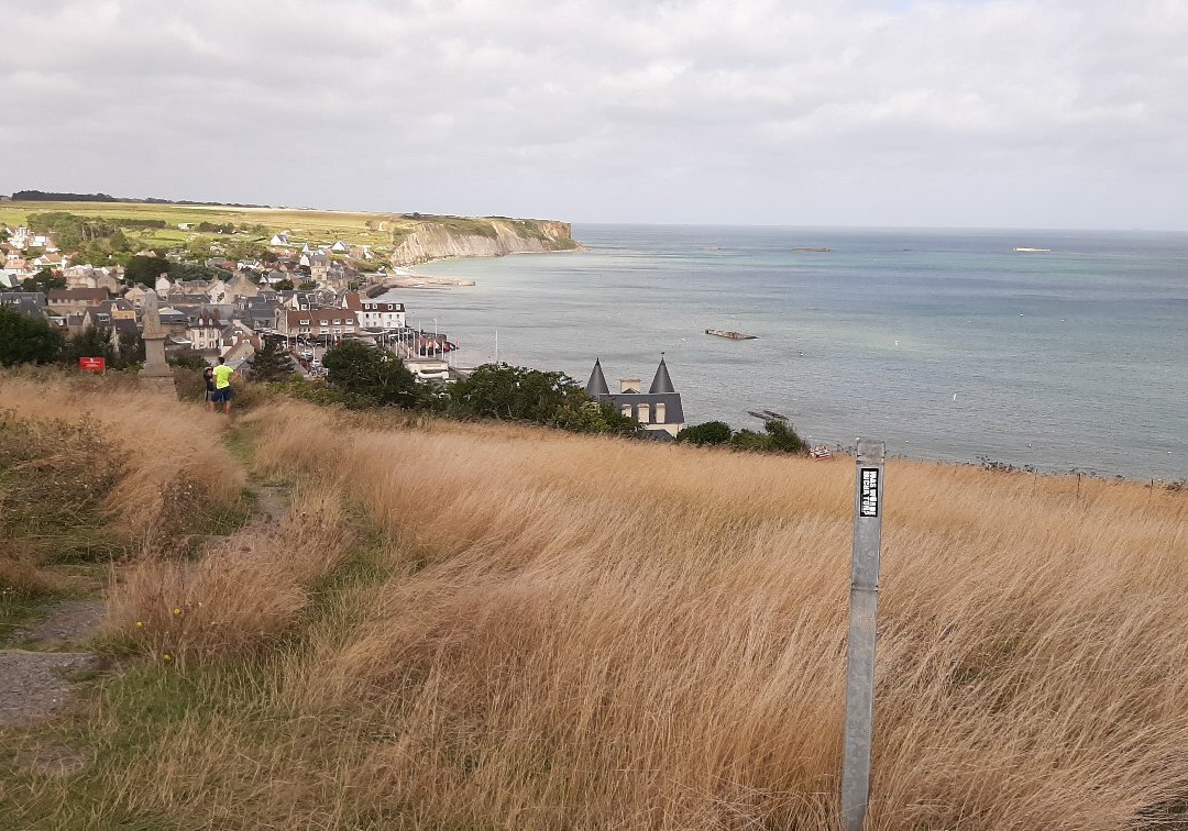 Les Falaises d'Arromanches景点图片