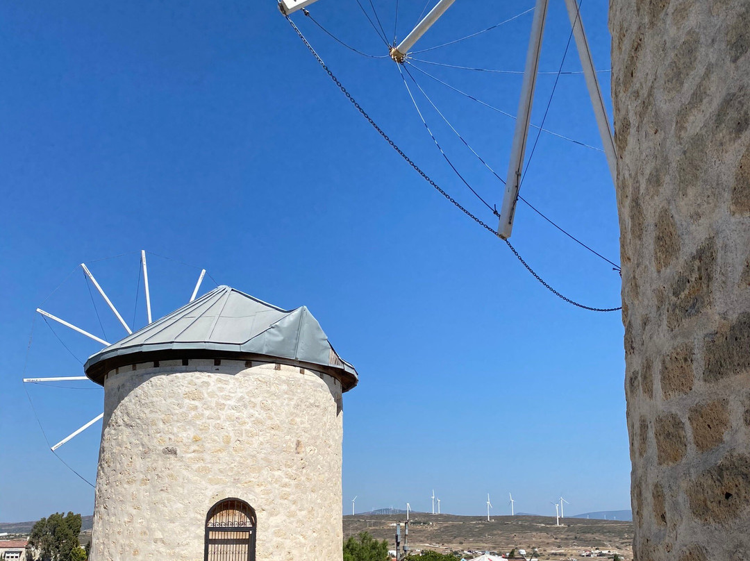 Alacati Yeldeğirmenleri Parki景点图片