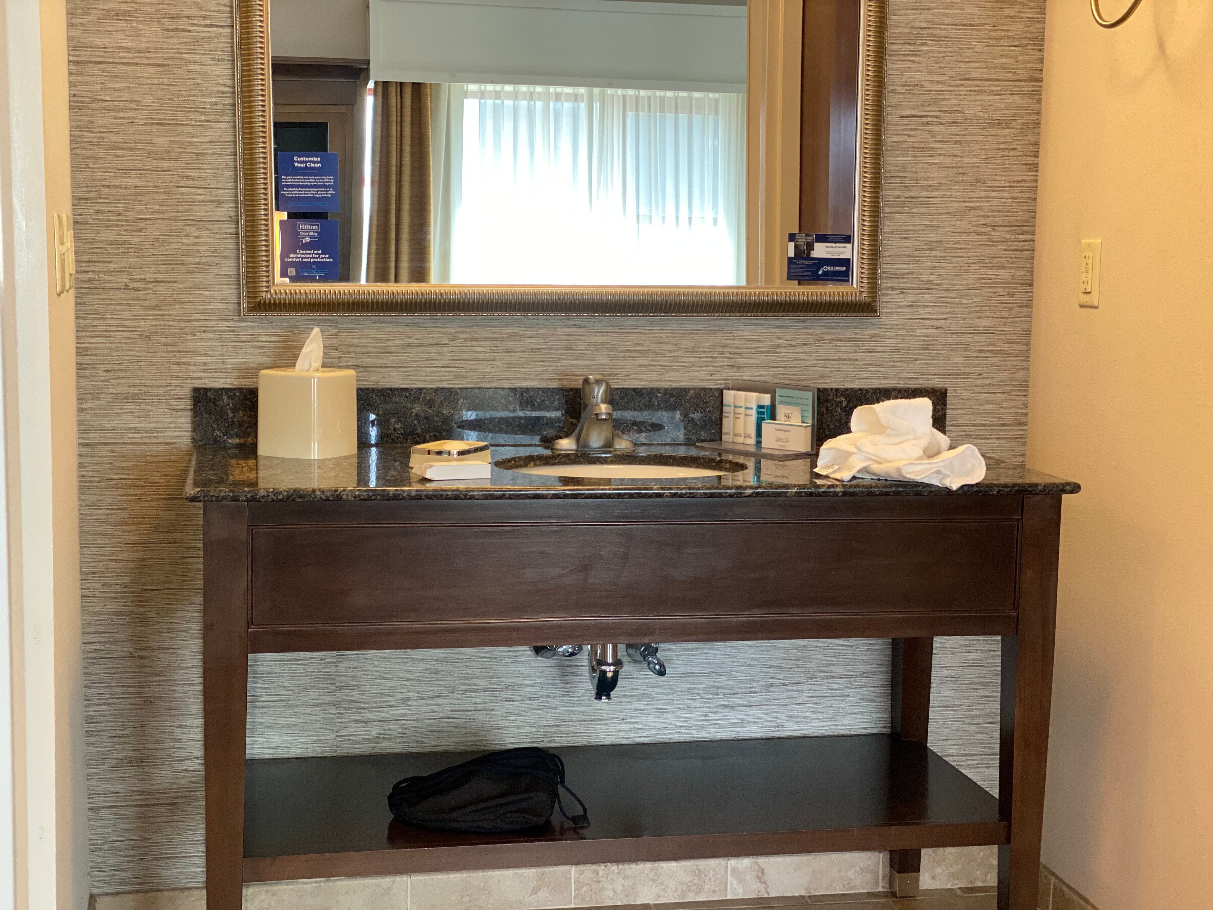 Hampton Inn & Suites Lake Placid-浴室