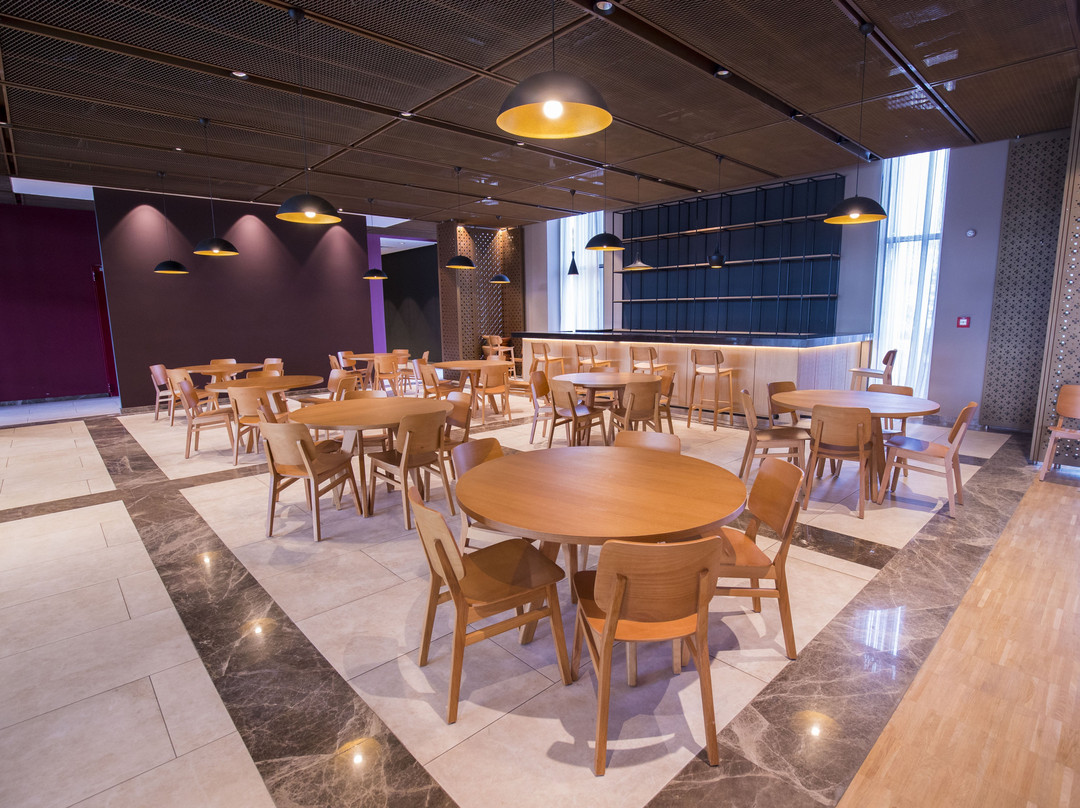 Grand Hotel de Kintele主图