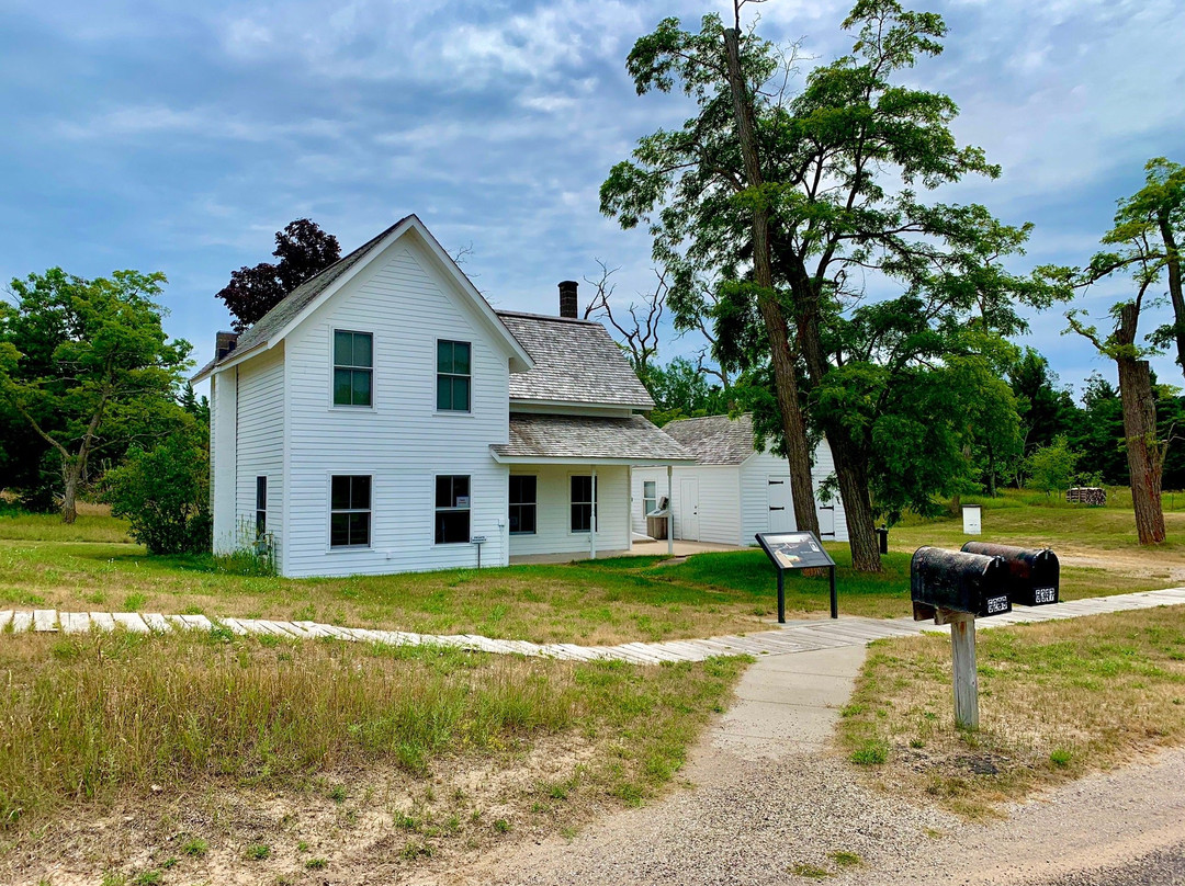 Glen Haven Historical Village景点图片