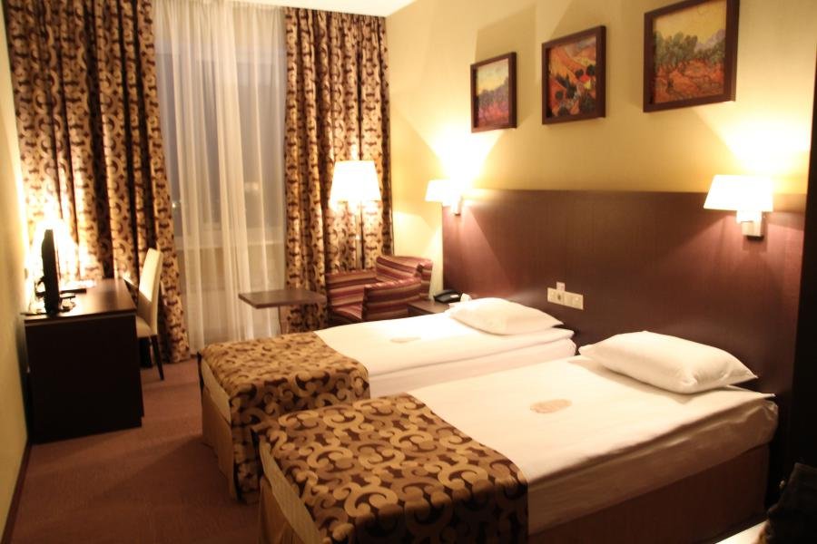 Grinn Hotel-官方