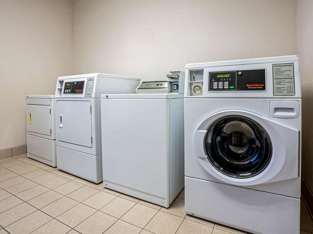 La Quinta Inn & Suites by Wyndham Conroe主图