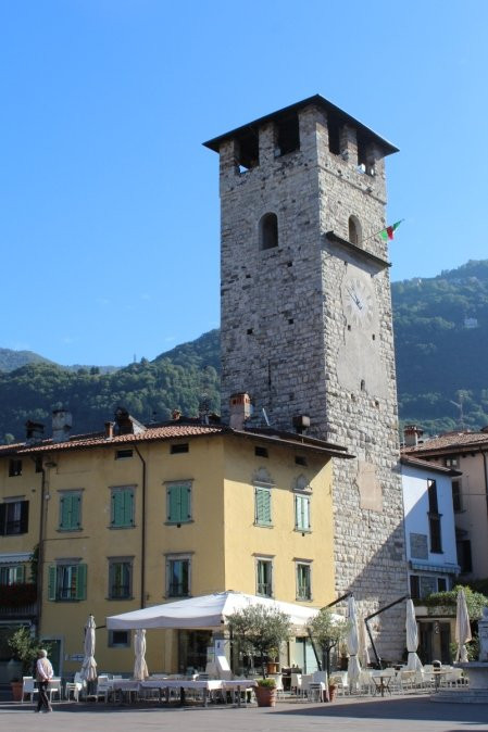 Torre del Vescovo景点图片