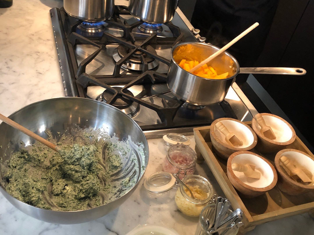 Extra Virgin Cooking Classes-蒙特卡蒂尼－泰尔梅必去景点