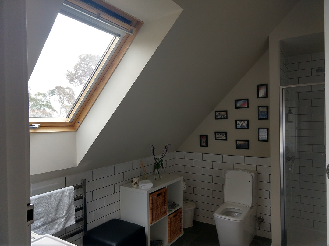 Stone and Straw Estate主图