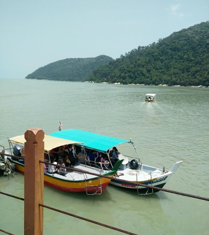 Kerachut Beach景点图片