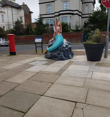Black Rock Mermaid Statue
