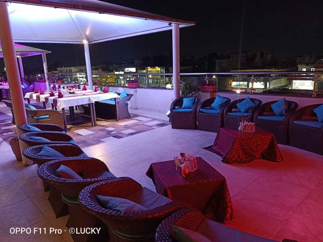 Sapna Clarks Inn主图