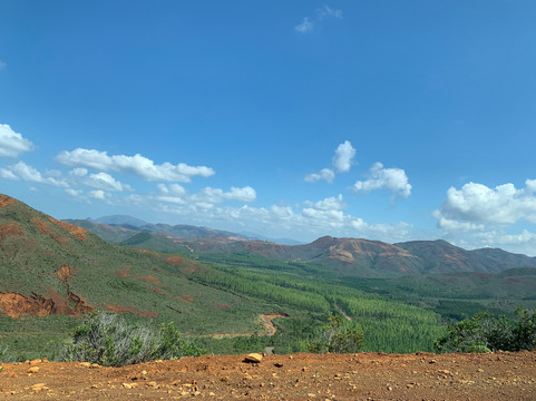 Oleti Tours-努美阿必去景点