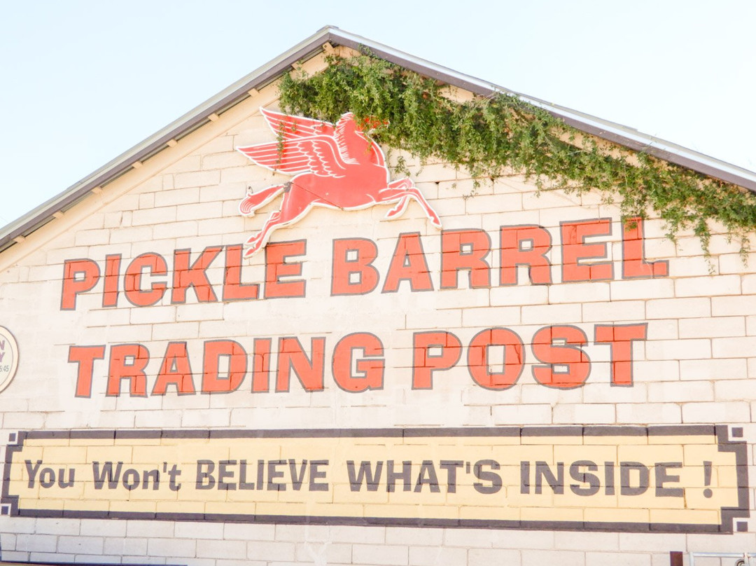 Pickle Barrel Trading Post-Globe必去景点
