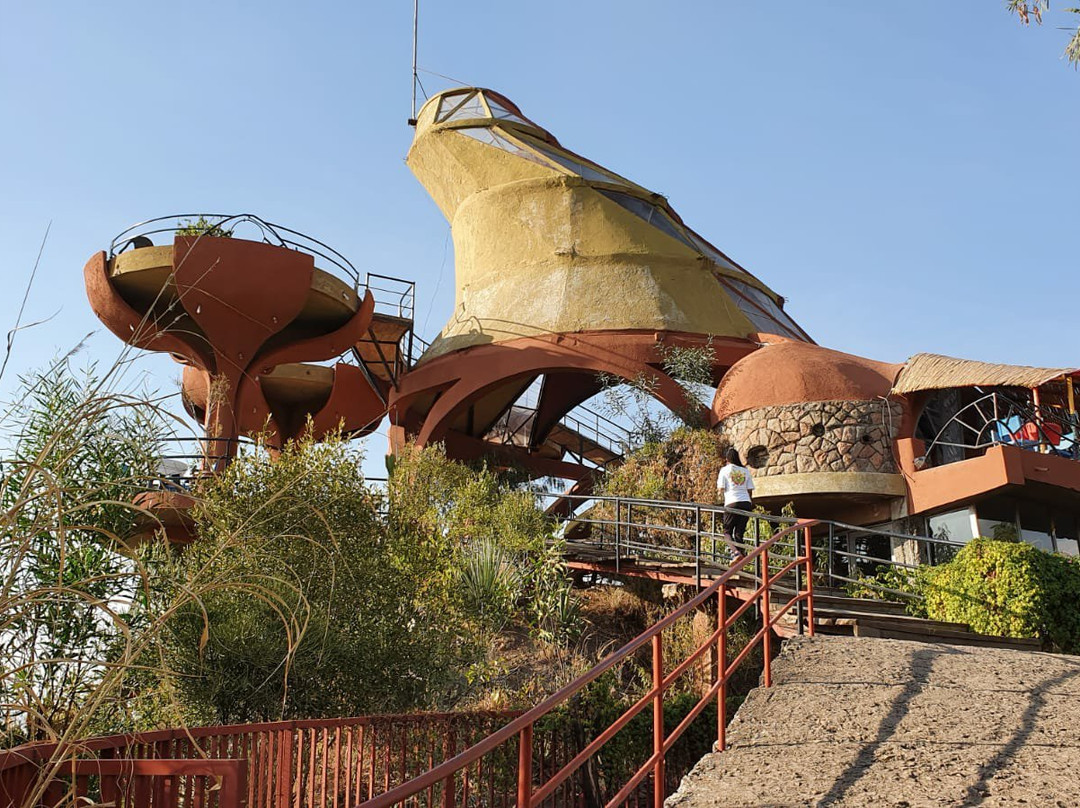 Holidays Hotel主图