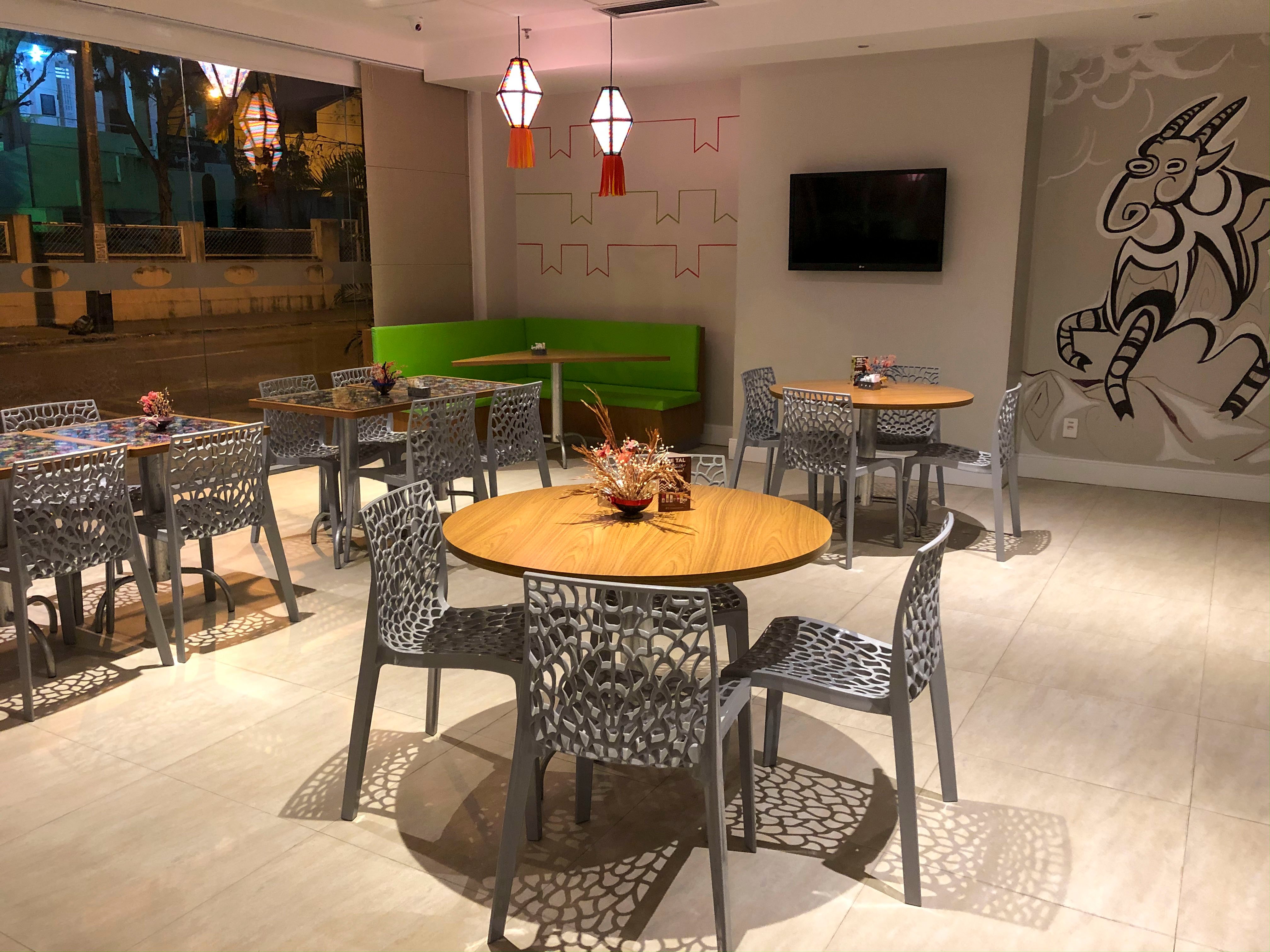 宜必思尚品坎皮纳格拉德酒店-餐饮