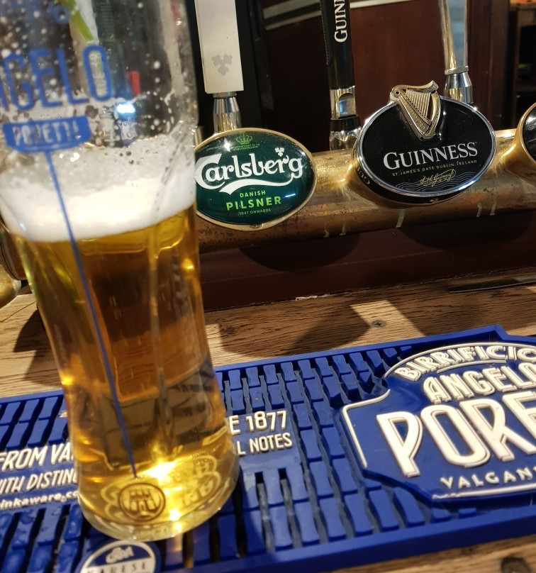 The White Hart Inn主图