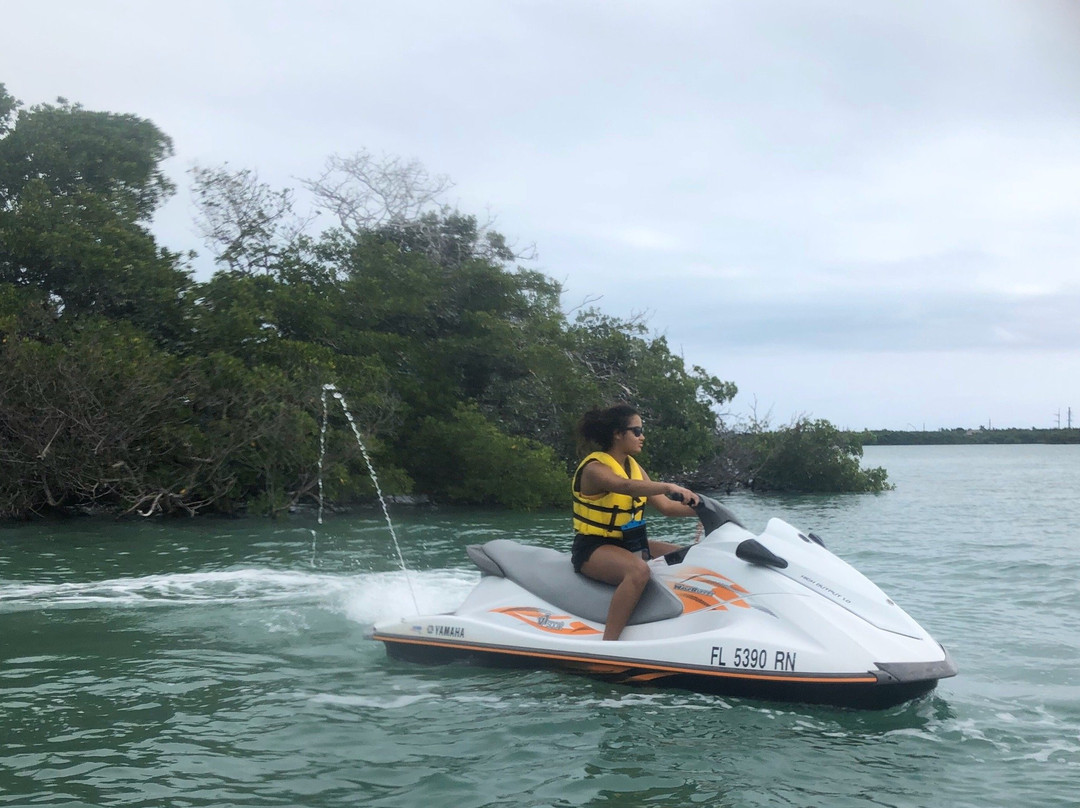 Robbie's Waverunners-伊斯拉摩拉达必去景点