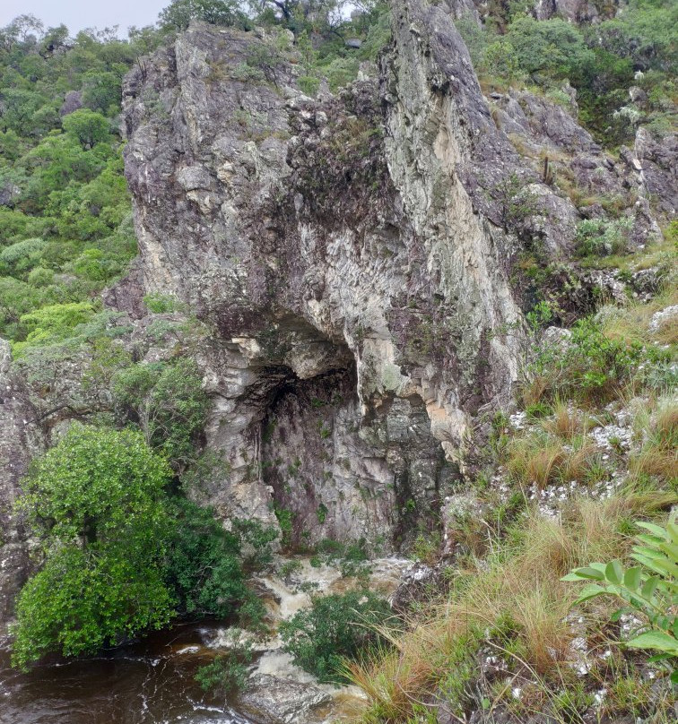 Cachoeira Ponte De Pedra-Cavalcante必去景点