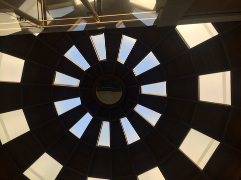 Ibn Batouta Mall-丹吉尔必去景点