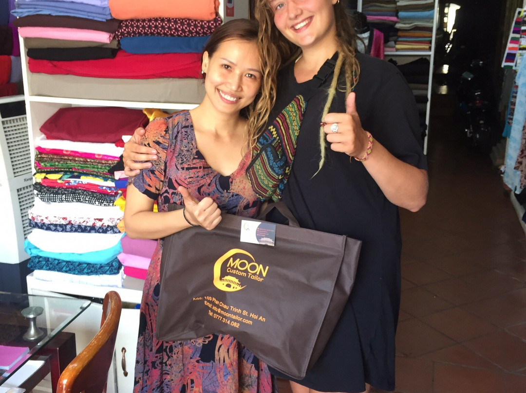 Moon Custom Tailor-会安必去景点