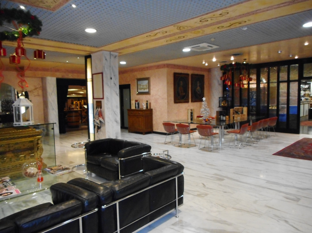 沙卡帝昆德蓝特欧洲酒店主图