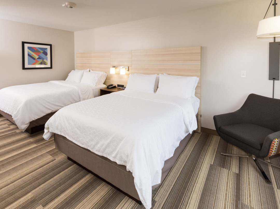Holiday Inn Express & Suites Auburn By IHG主图
