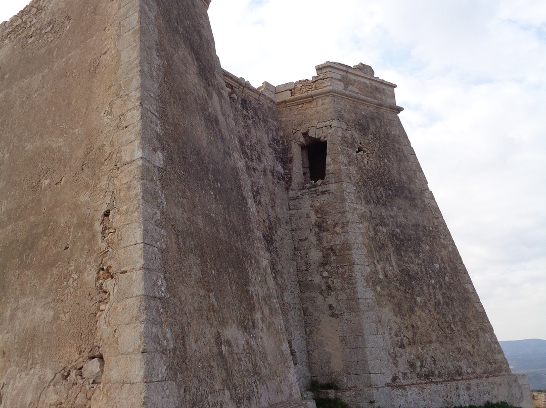 Torre Mesa Roldan景点图片