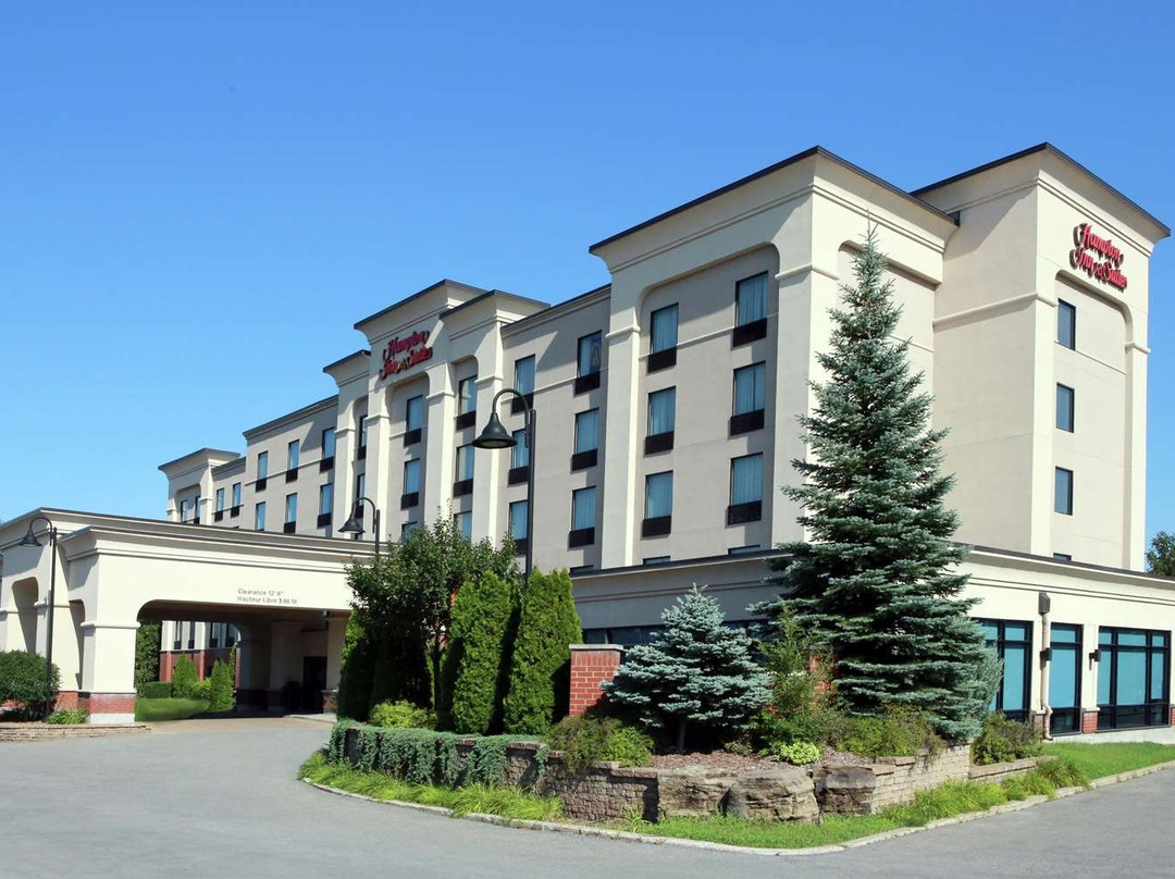 Hampton Inn & Suites By Hilton Laval (210125)主图