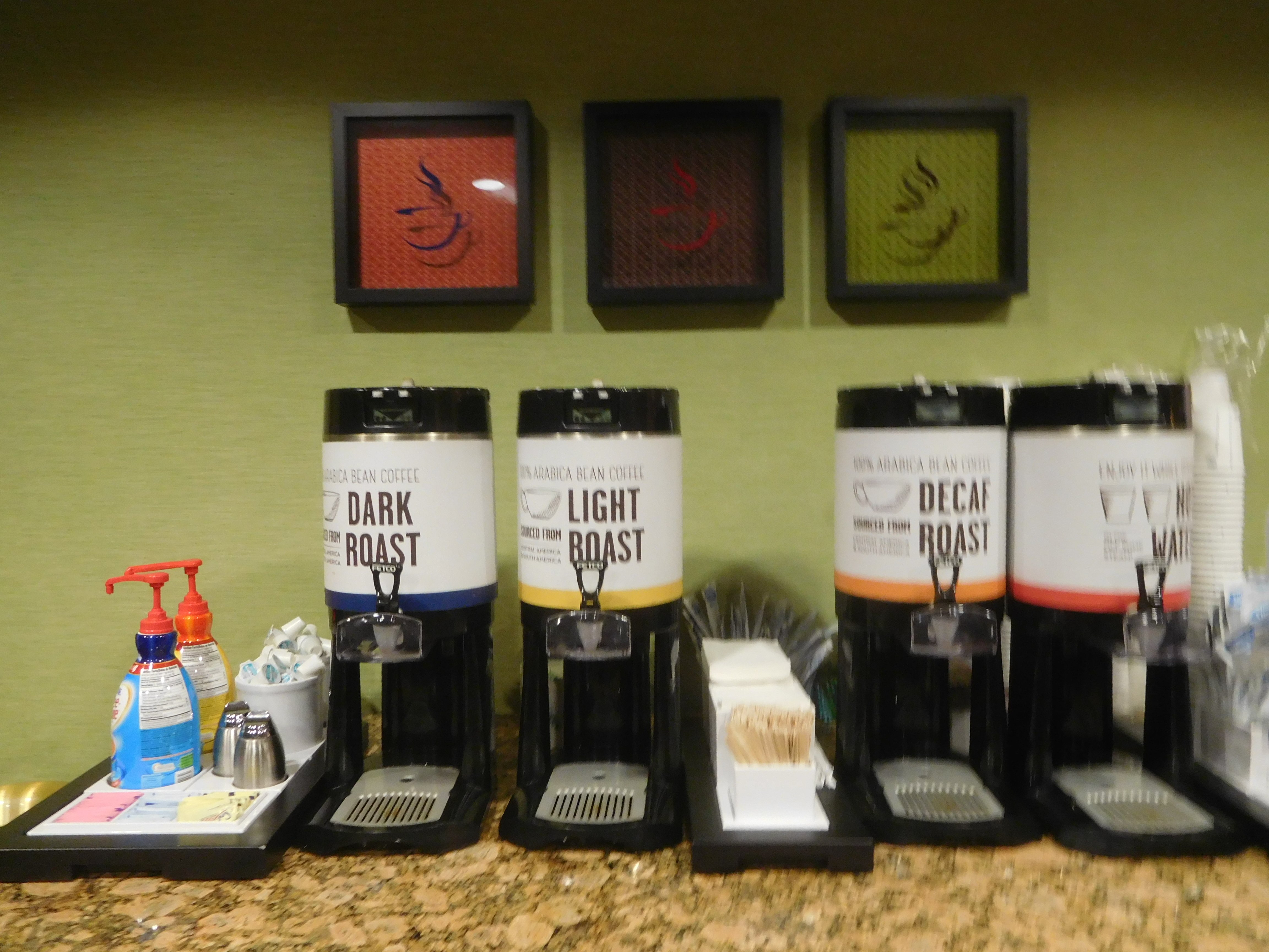 Hampton Inn & Suites Huntersville-餐饮