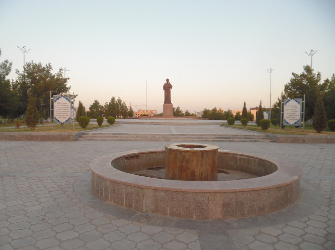 Ali-Shir Navai Monument景点图片