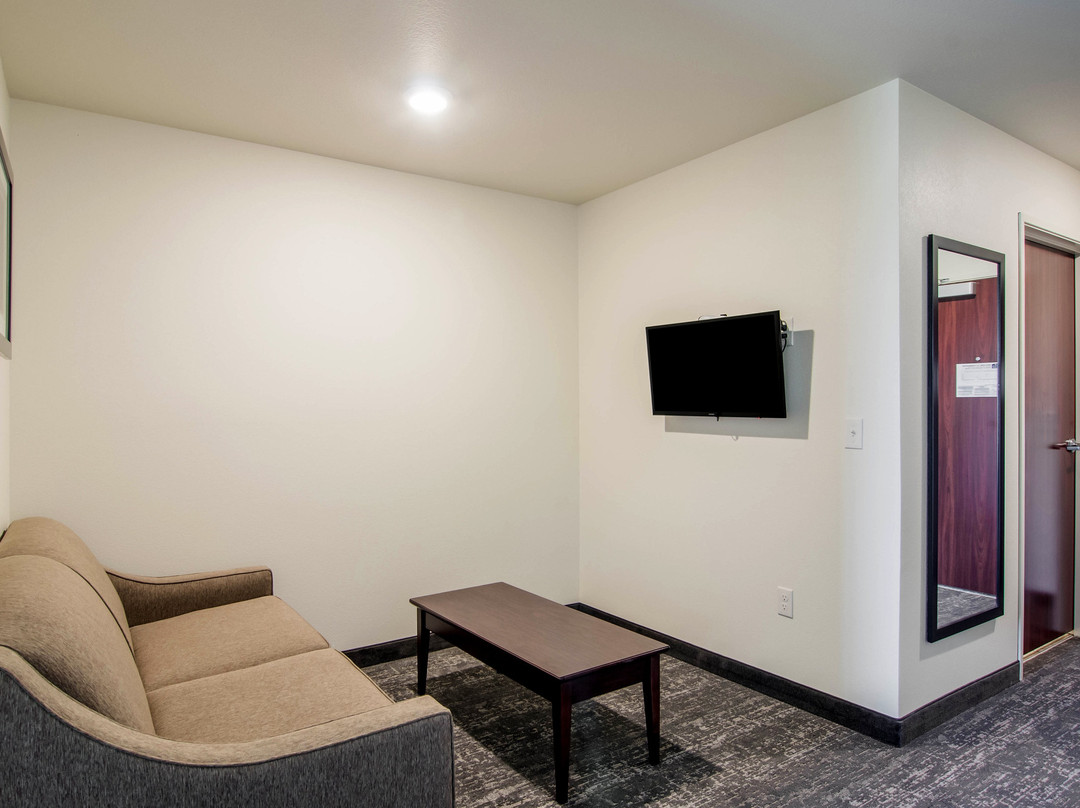 Cobblestone Hotel and Suites - Torrington主图