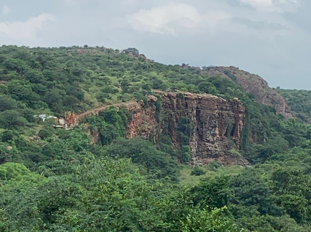 Ethipothala Falls景点图片