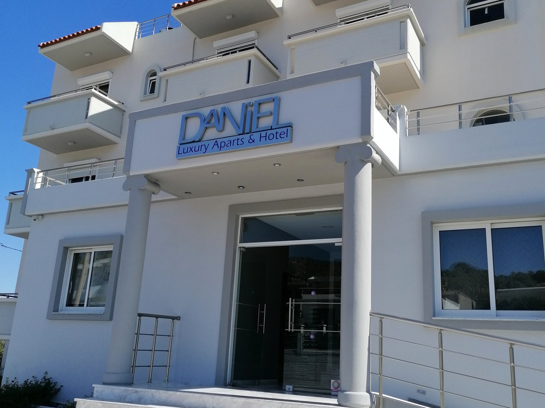 Daniel Luxury Apartments & Hotel主图