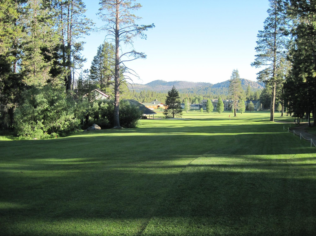 Tahoe Paradise Golf Course景点图片