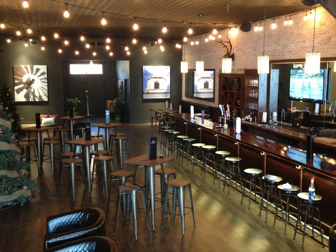 Karnes City旅游景点-Commercial Street Bar