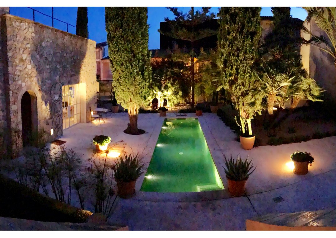 亚尔坦精品酒店 - 限成人主图