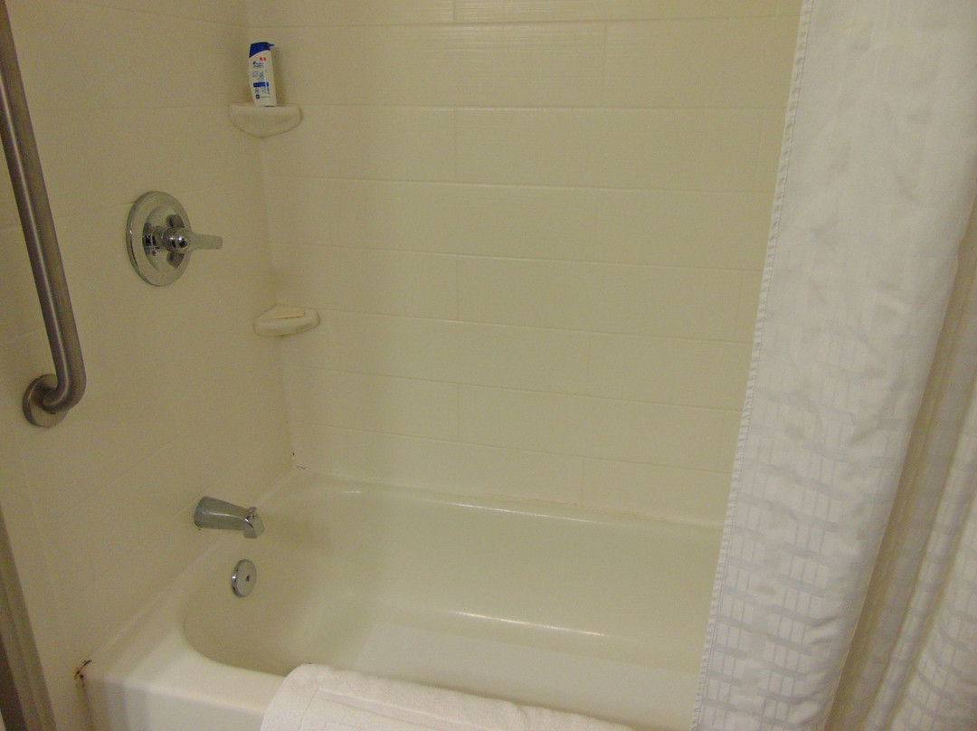 Clarion Pointe Charlottesville主图