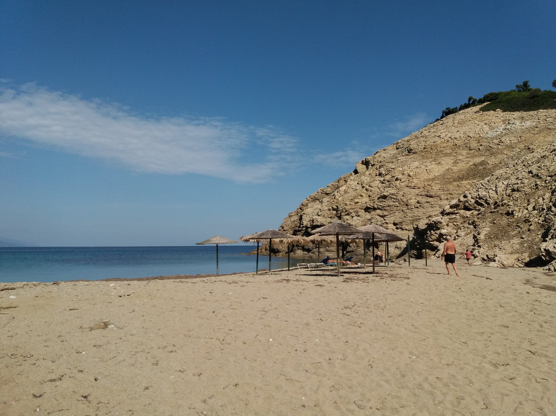Mikros Aselinos Beach景点图片