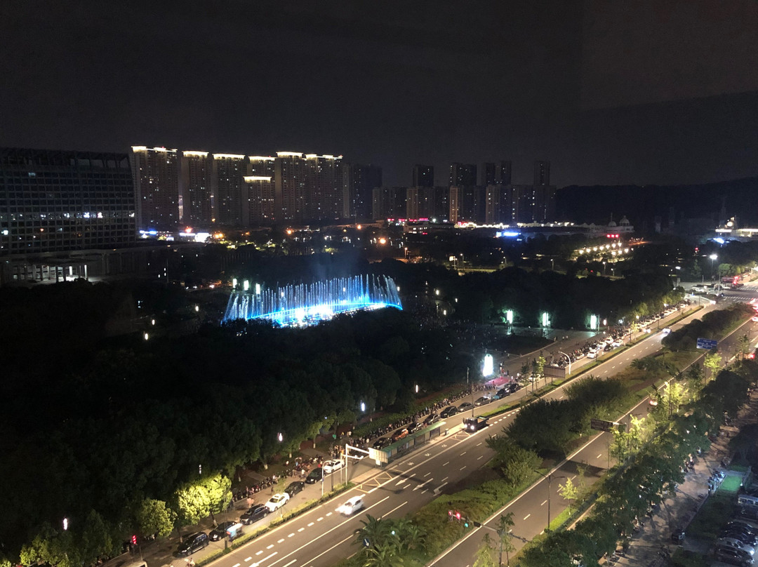 宁波北仑世茂希尔顿逸林酒店主图