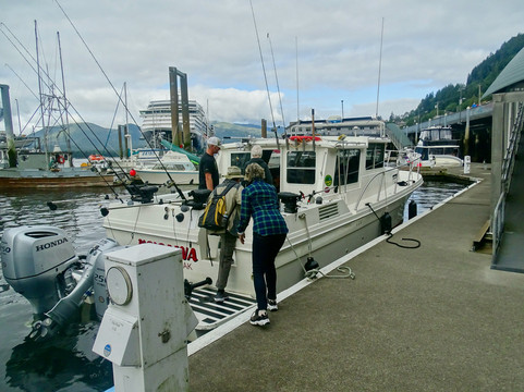 Ketchikan Salmon Fishing - Captain Jim Parrott-凯奇坎必去景点