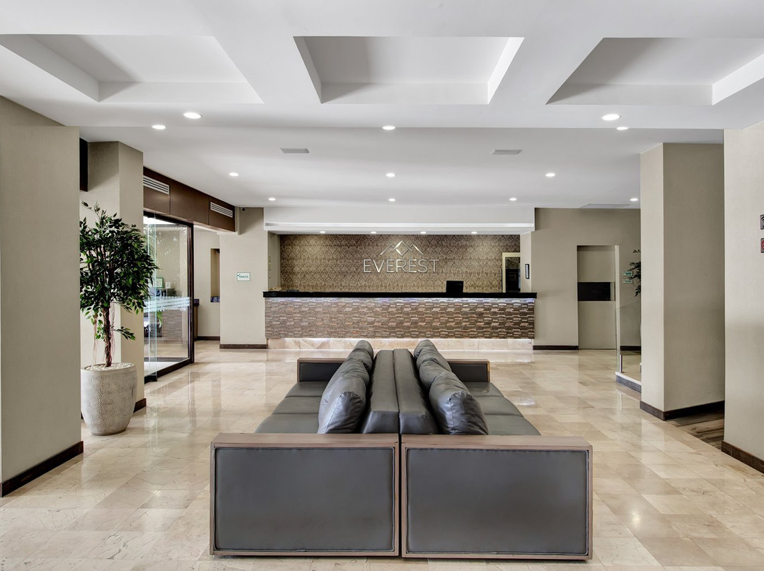 Everest Ciudad Victoria主图