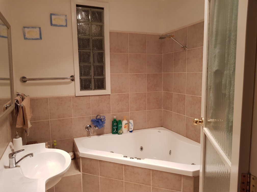 Hillview Oak B&B主图